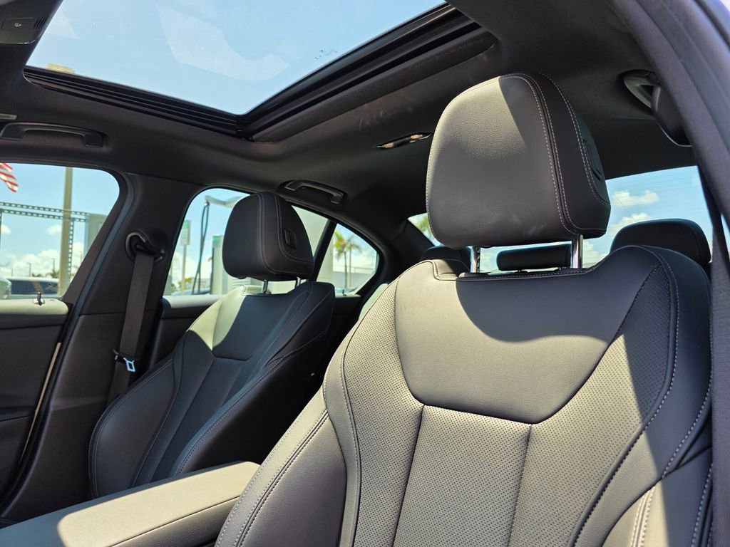 Used 2023 BMW 330i Sedan w/ Driving Assistance Package image 21