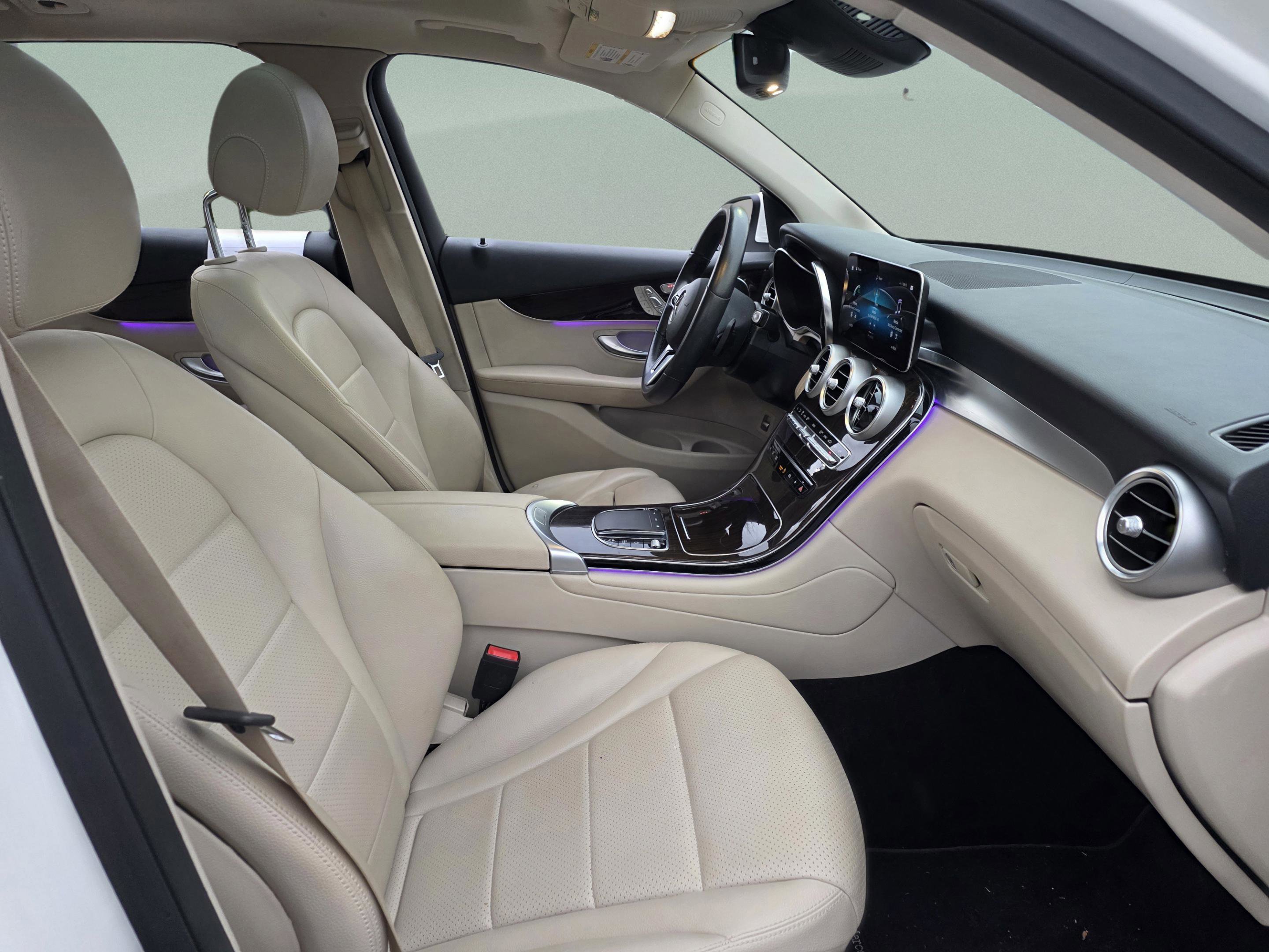 Used 2022 Mercedes-Benz GLC 300 image 30