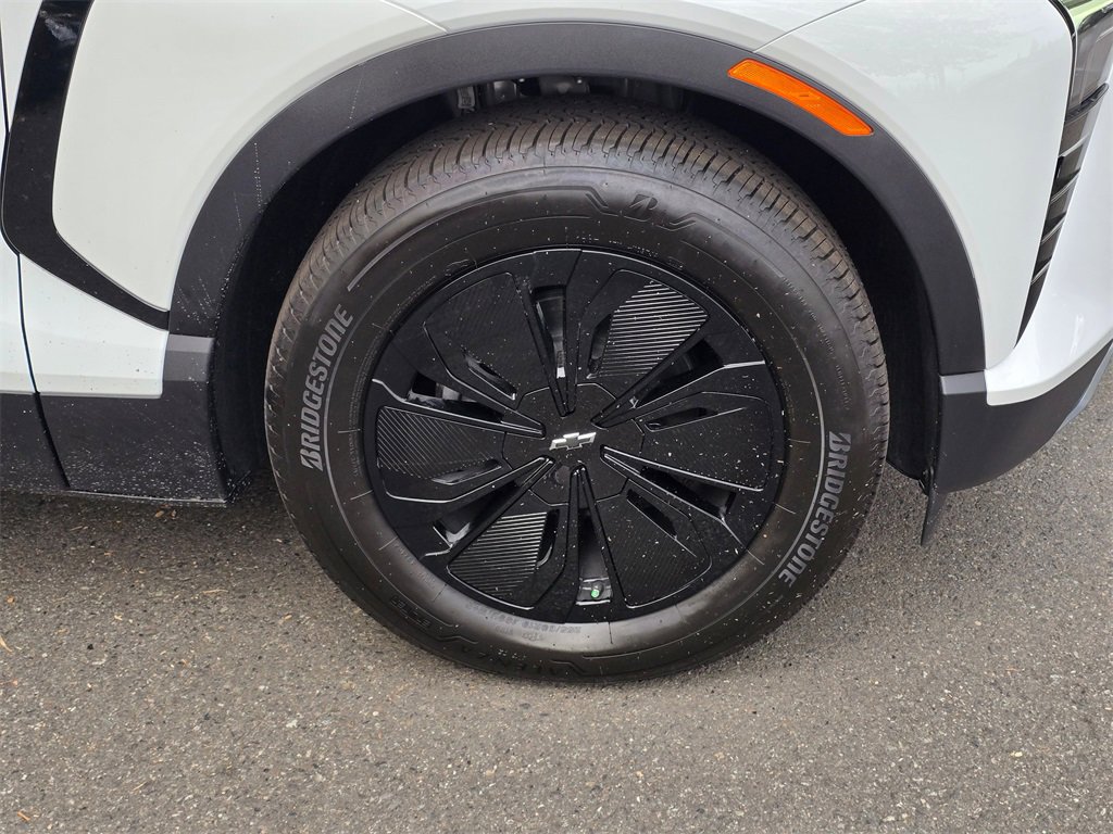 New 2026 Chevrolet Blazer EV LT image 9