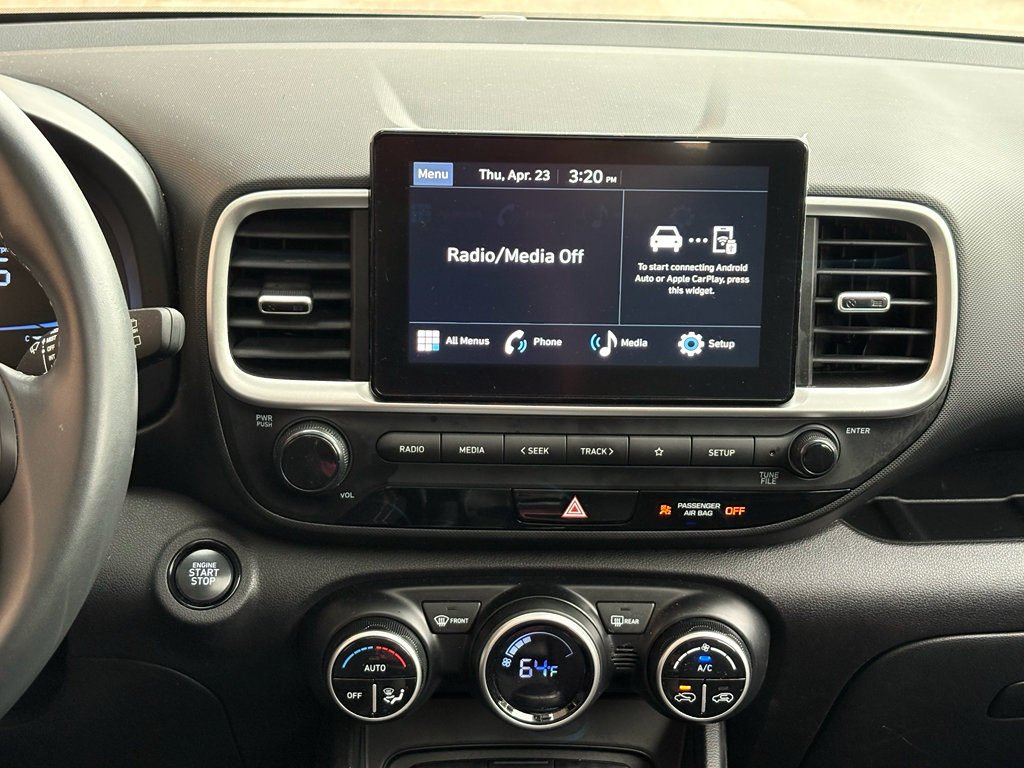Used 2025 Hyundai Venue SEL FWD image 29