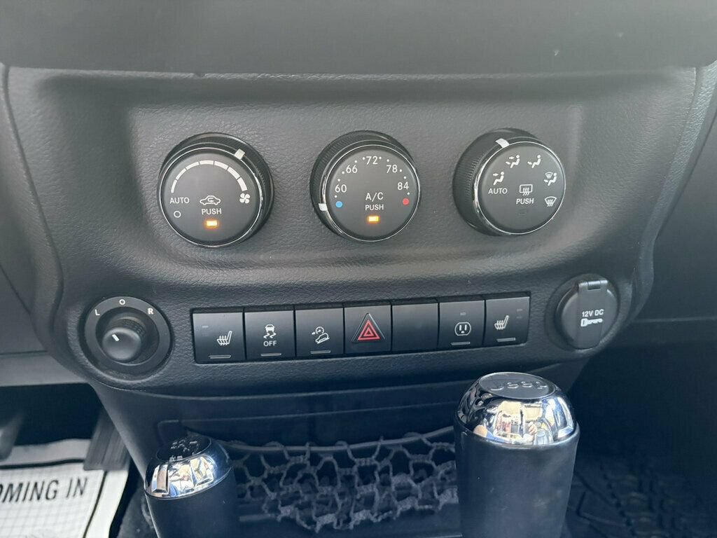 Used 2013 Jeep Wrangler Unlimited Sahara w/ Dual Top Group AWD/4WD image 22