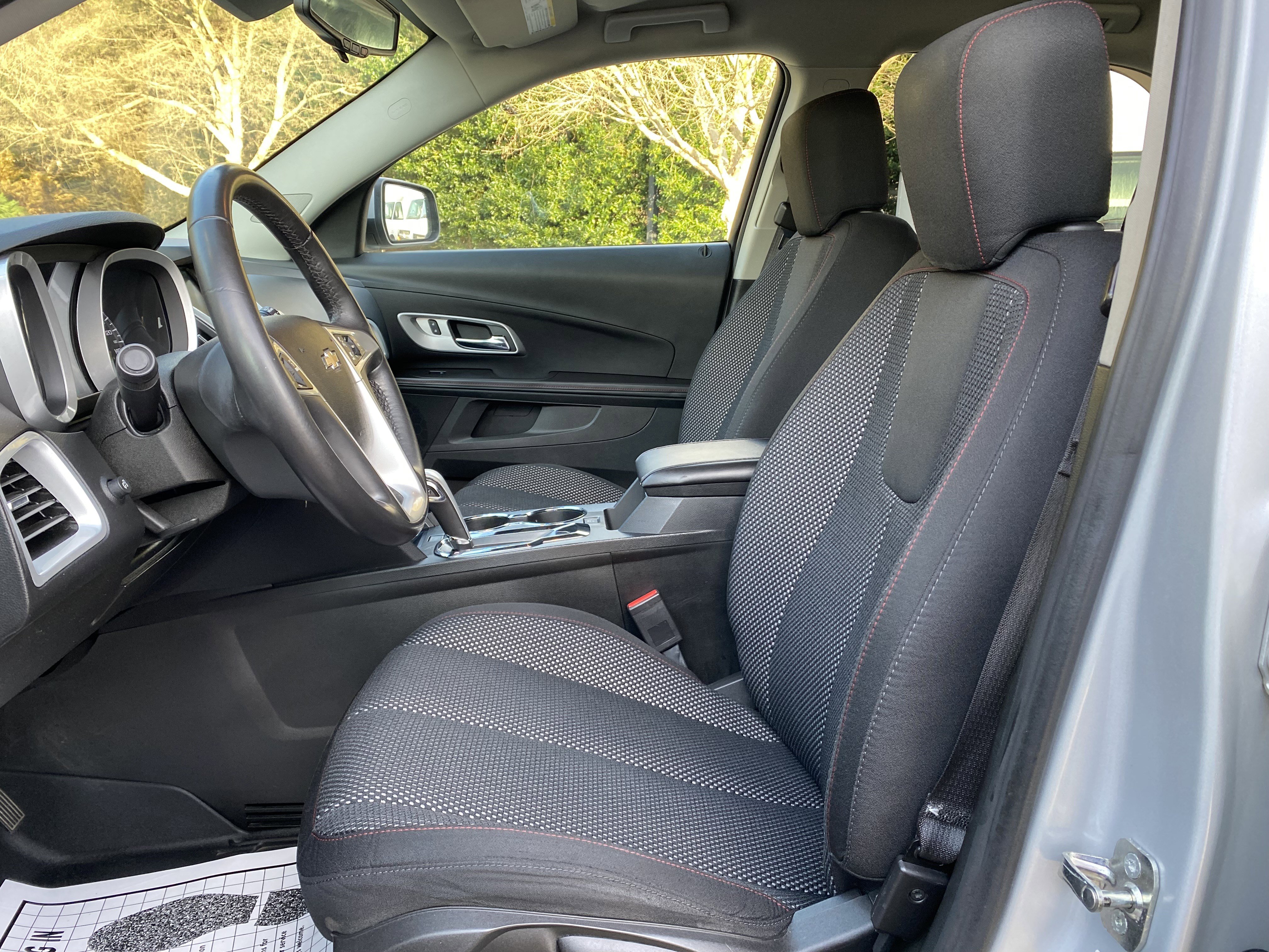 Used 2015 Chevrolet Equinox LT image 16