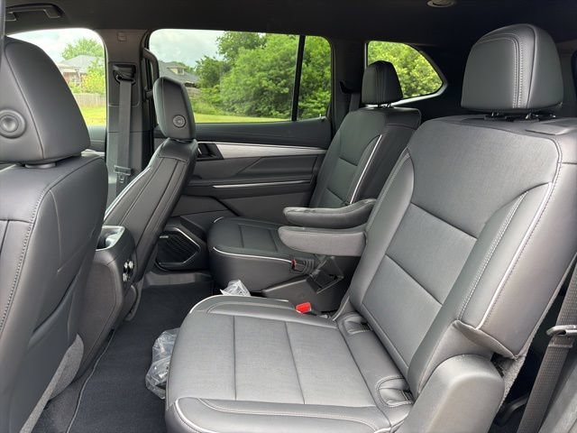 Used 2026 Buick Enclave Preferred AWD/4WD image 19