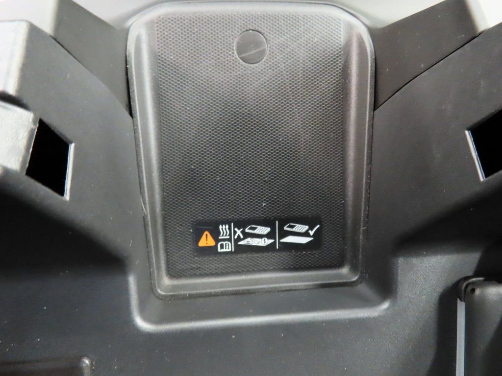 Used 2023 Chevrolet Silverado 1500 ZR2 w/ Technology Package image 70