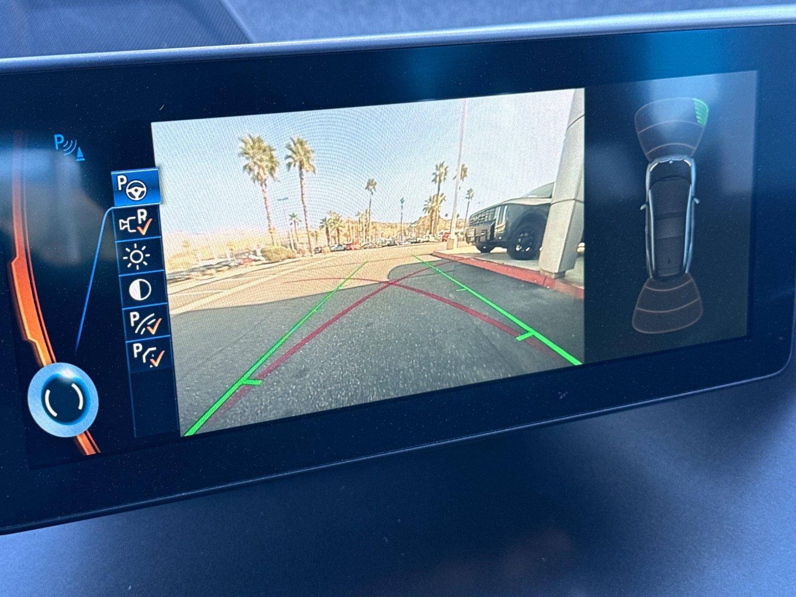 Used 2017 BMW i3 94Ah w/Range Extender image 19