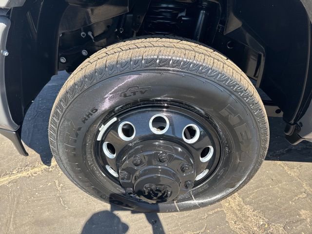 New 2026 RAM 3500 Limited AWD/4WD image 11