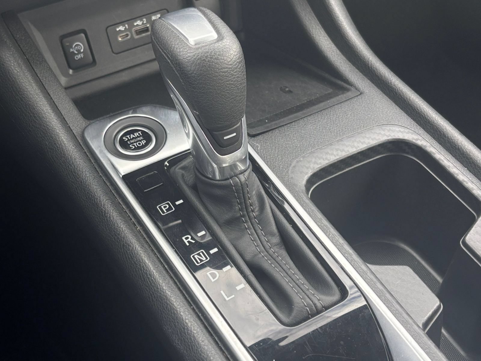 Used 2025 Nissan Sentra SV FWD image 37