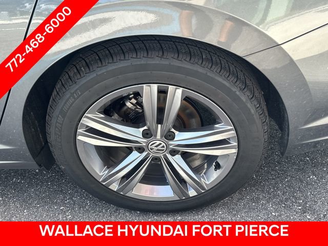 Used 2021 Volkswagen Jetta R-Line w/ R-Line Cold Weather Package image 12