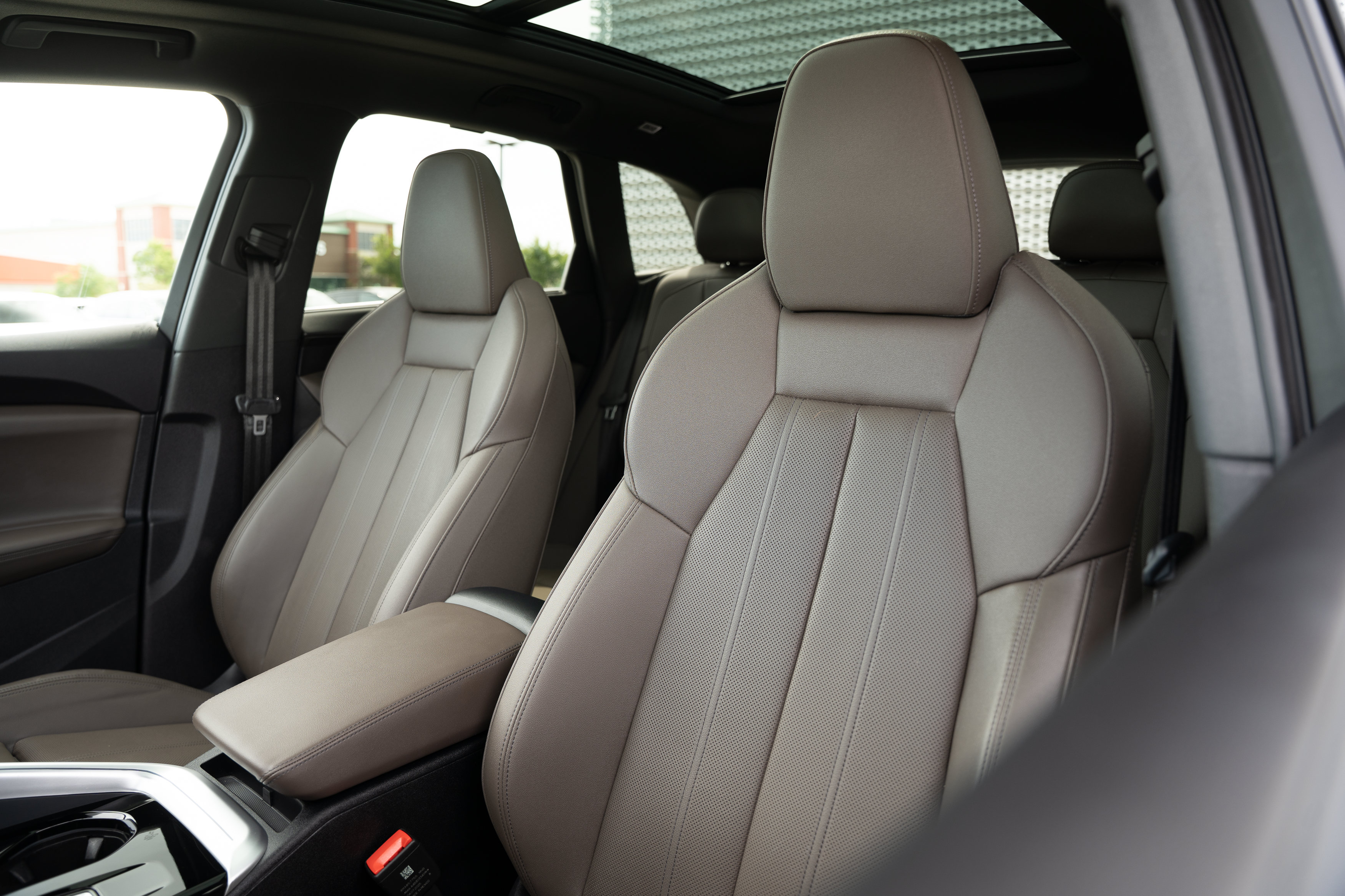 Certified 2025 Audi Q5 Premium Plus w/ Premium Plus AWD/4WD image 19