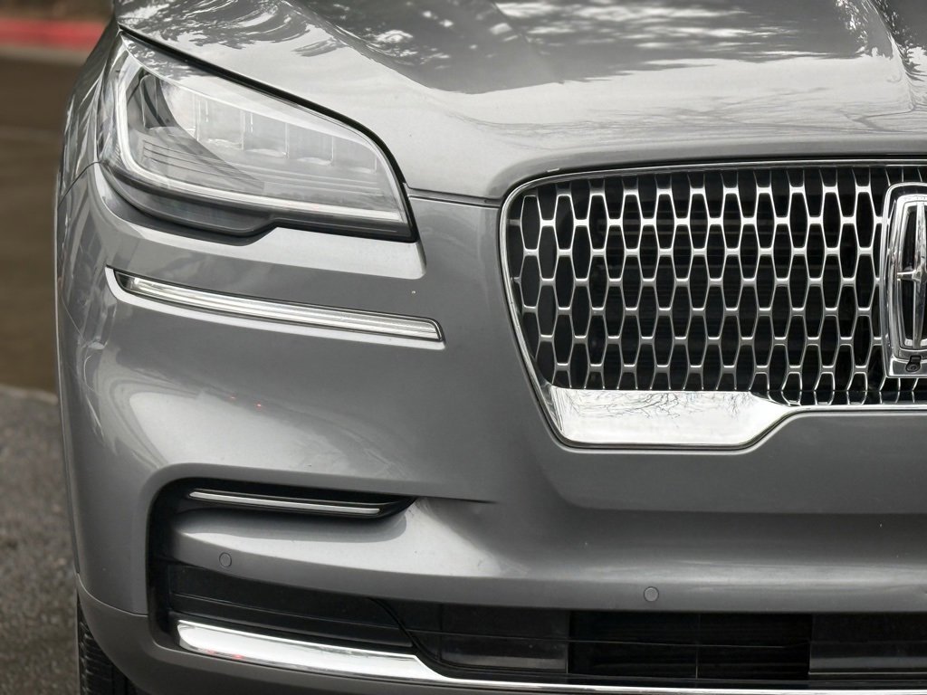 Used 2023 Lincoln Aviator Reserve image 6