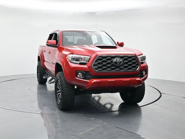 Used 2022 Toyota Tacoma TRD Sport w/ Technology Package image 5