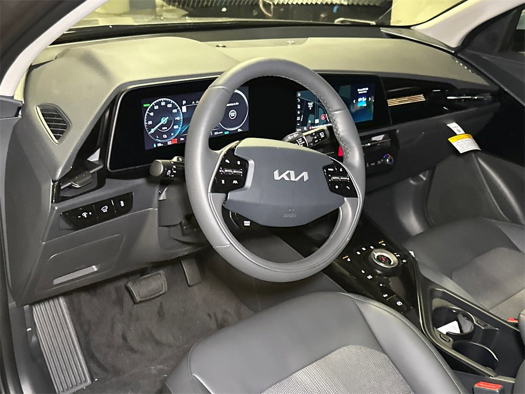 New 2025 Kia Niro Wind image 16