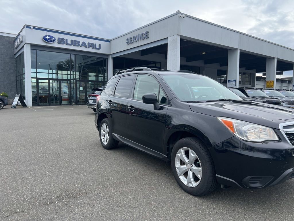 Used 2014 Subaru Forester 2.5i Premium w/ All-Weather Package image 4