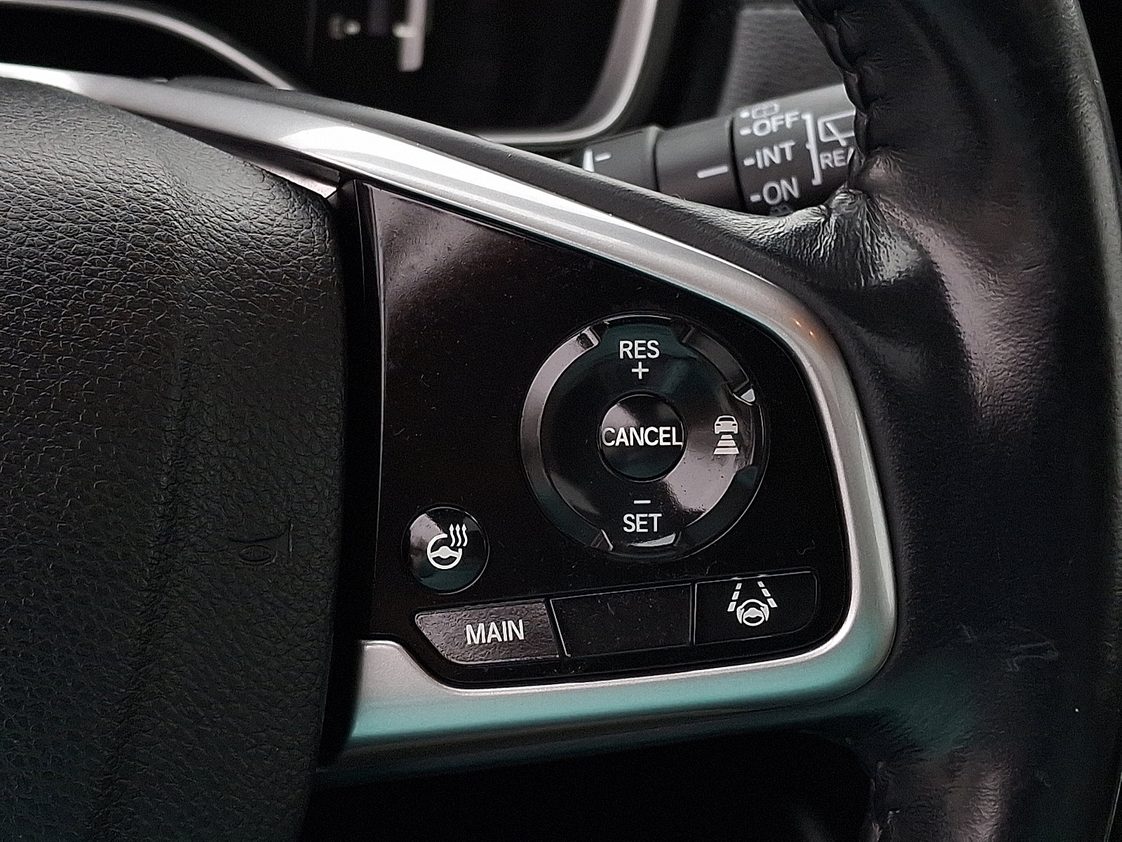 Certified 2020 Honda CR-V Touring image 24