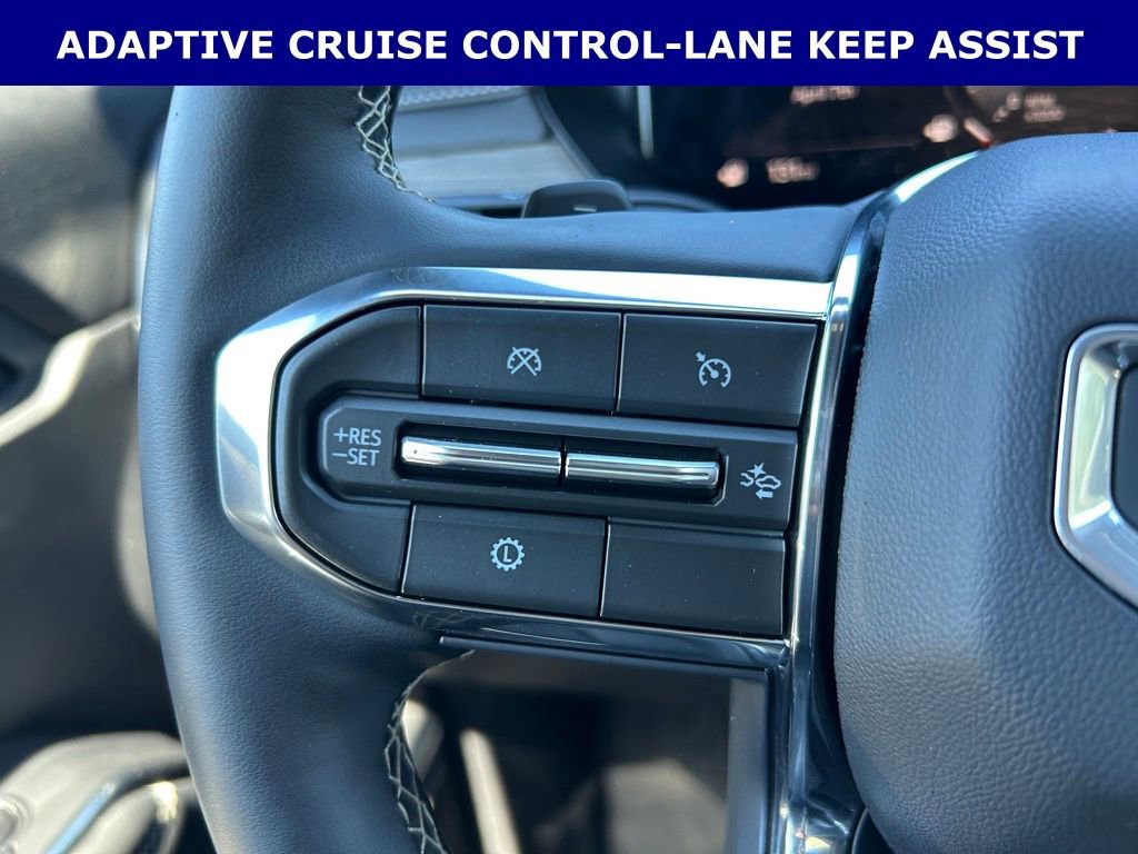 Used 2025 GMC Acadia Denali image 14