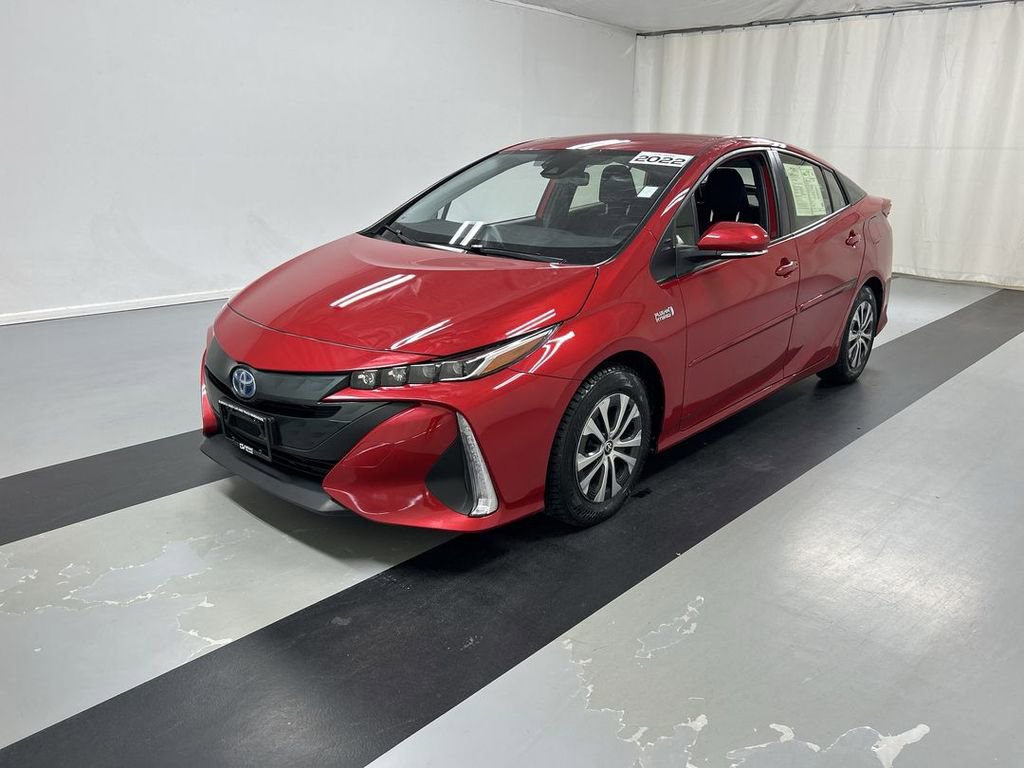 Used 2022 Toyota Prius Prime LE image 4
