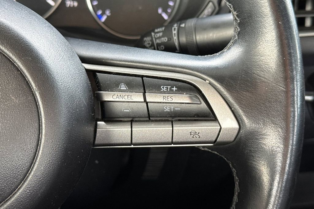 Used 2023 MAZDA MAZDA3 s image 34
