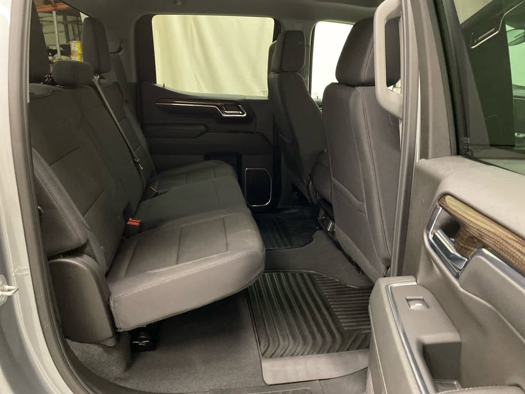 Certified 2024 Chevrolet Silverado 1500 LT image 17