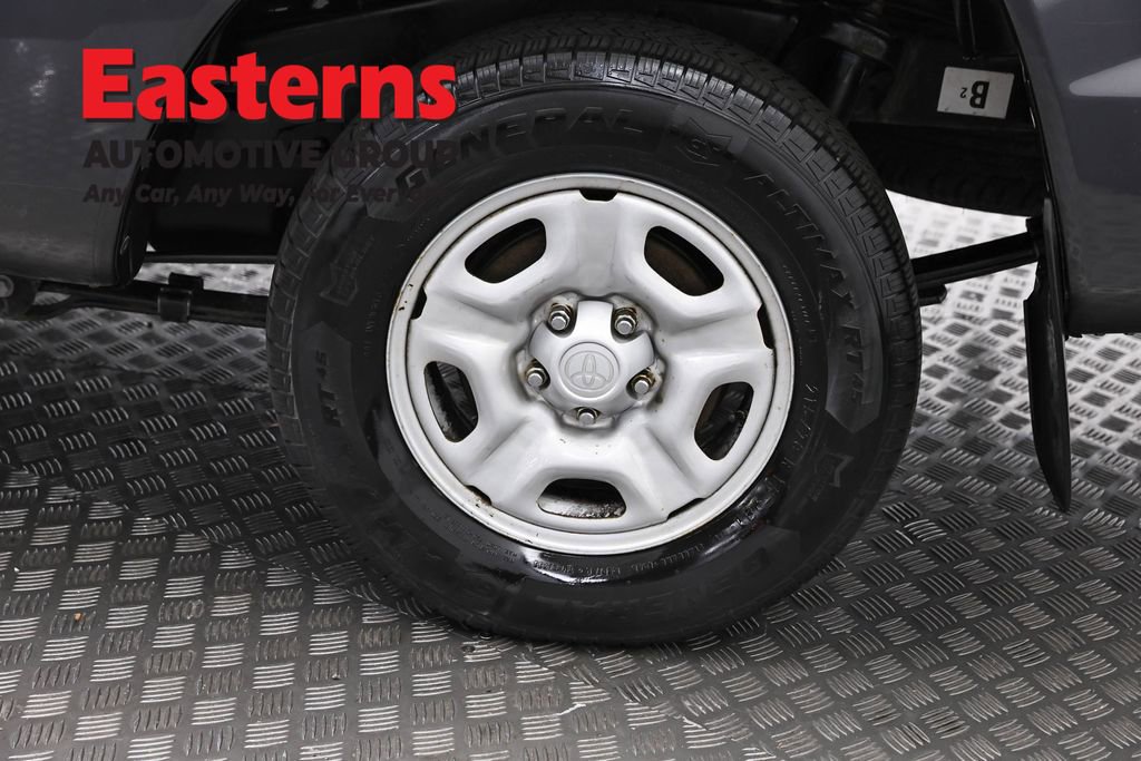 Used 2015 Toyota Tacoma 2WD Access Cab image 32