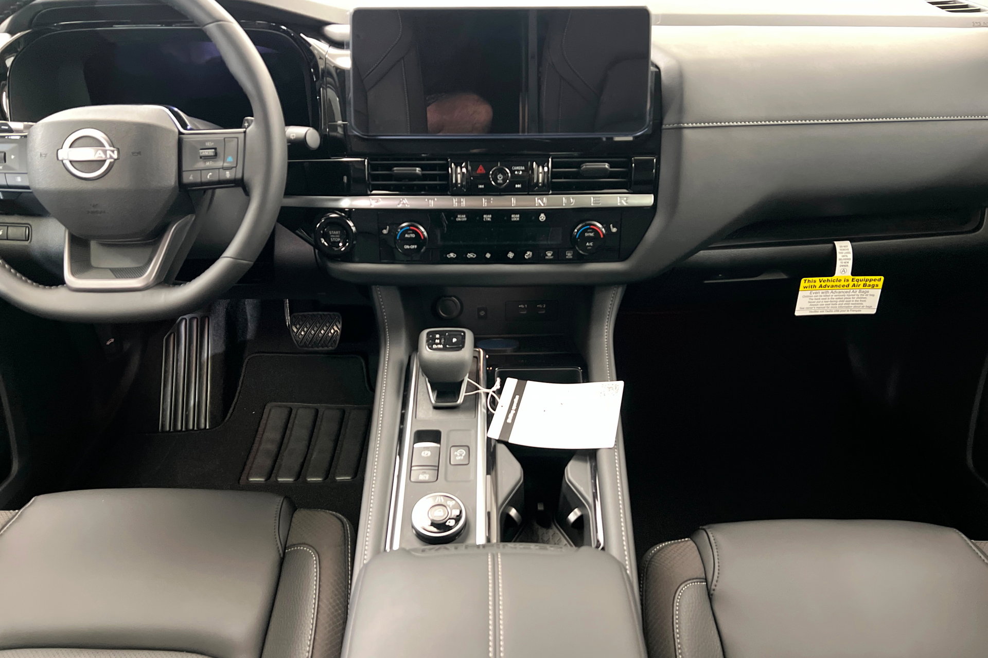 New 2026 Nissan Pathfinder SL image 13