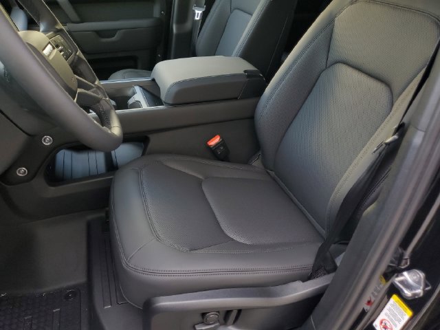 New 2026 Land Rover Defender 110 S AWD/4WD image 17