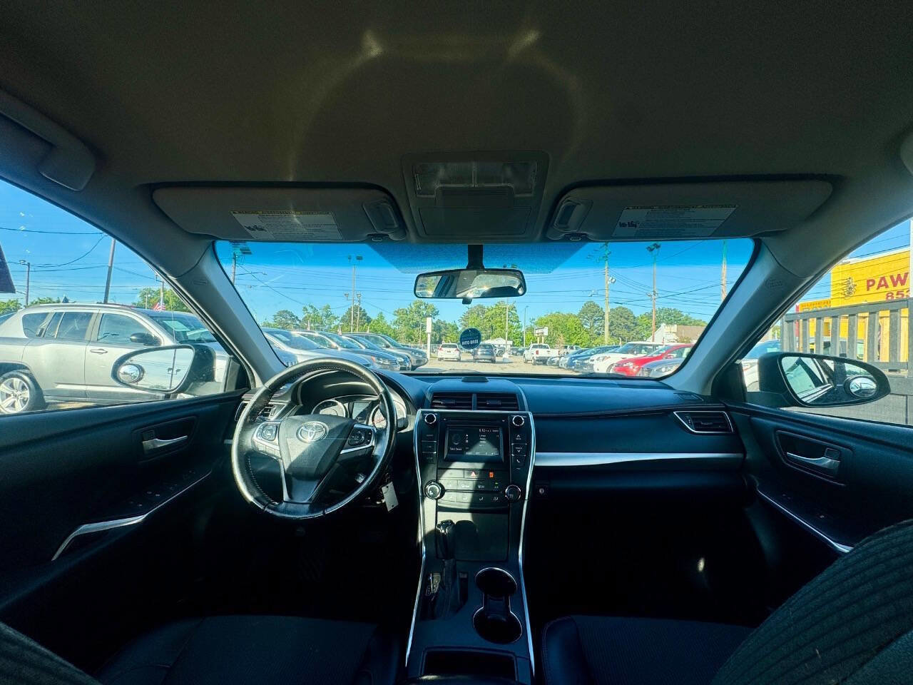 Used 2016 Toyota Camry SE FWD image 16