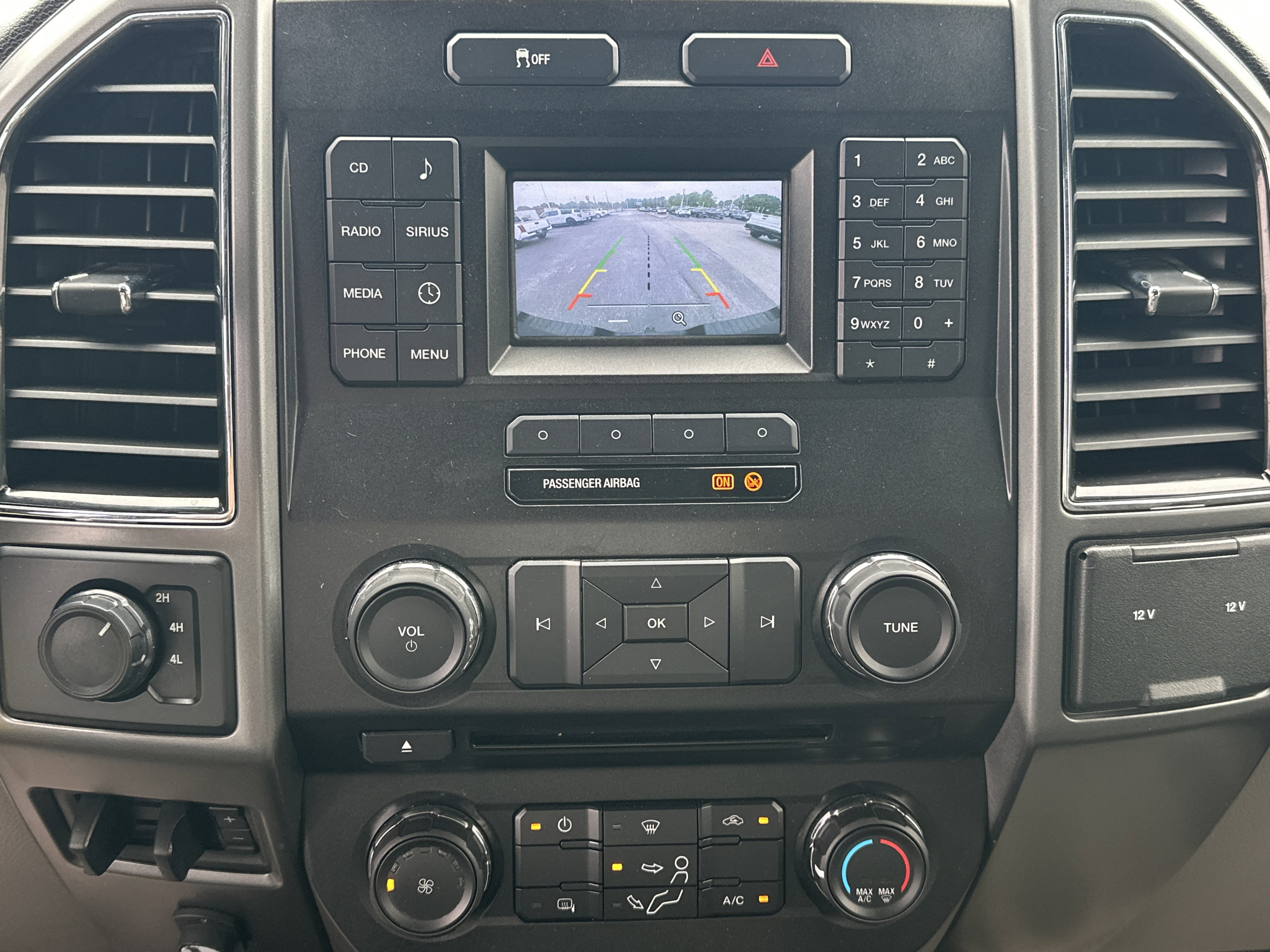 Used 2018 Ford F250 XLT AWD/4WD image 30