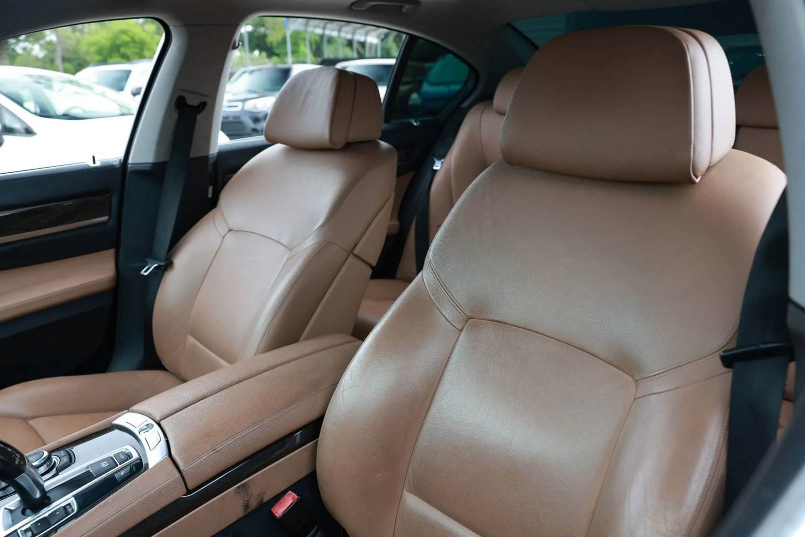 Used 2011 BMW 740i image 12