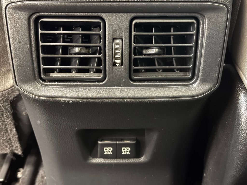 Used 2020 Toyota RAV4 XLE w/ Convenience Package image 17