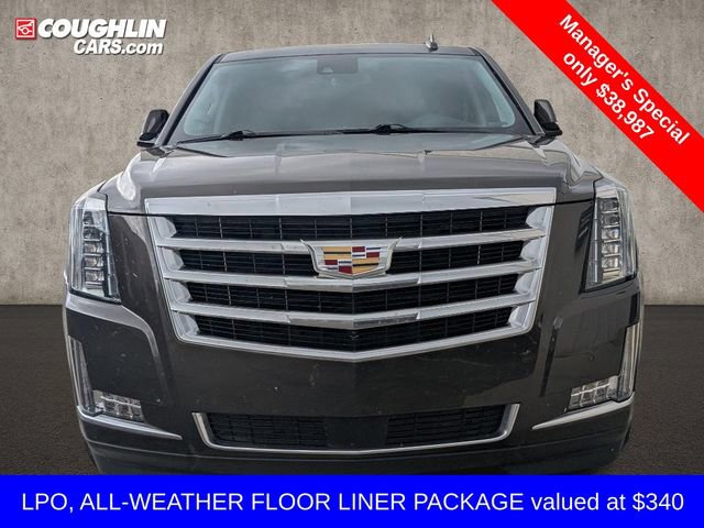 Used 2020 Cadillac Escalade Premium Luxury image 2