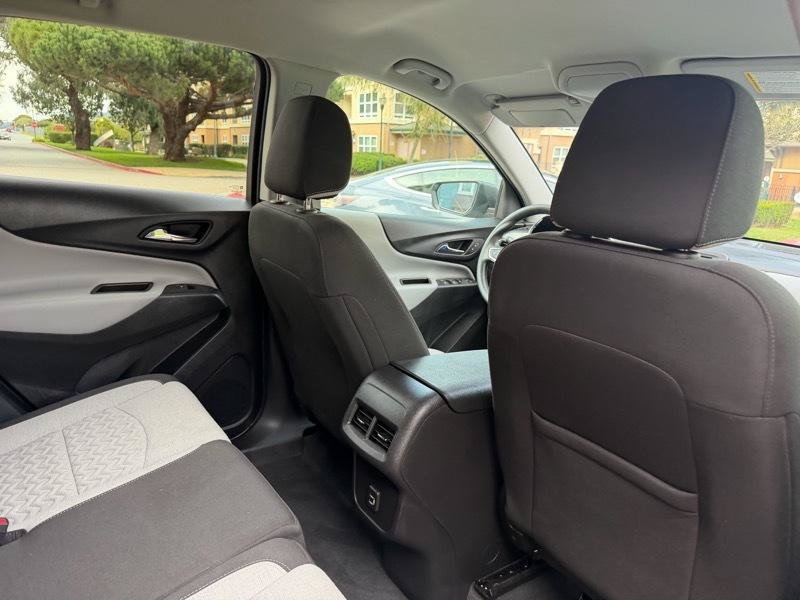 Used 2023 Chevrolet Equinox LS AWD/4WD image 62