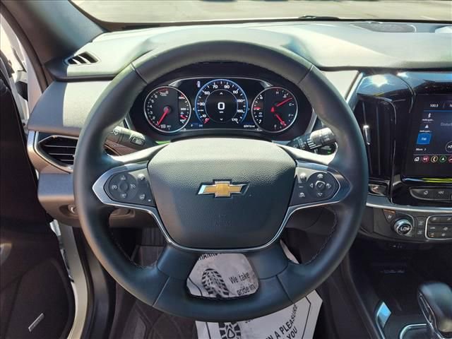 Certified 2023 Chevrolet Traverse Premier w/ LPO, Cargo Package FWD image 15