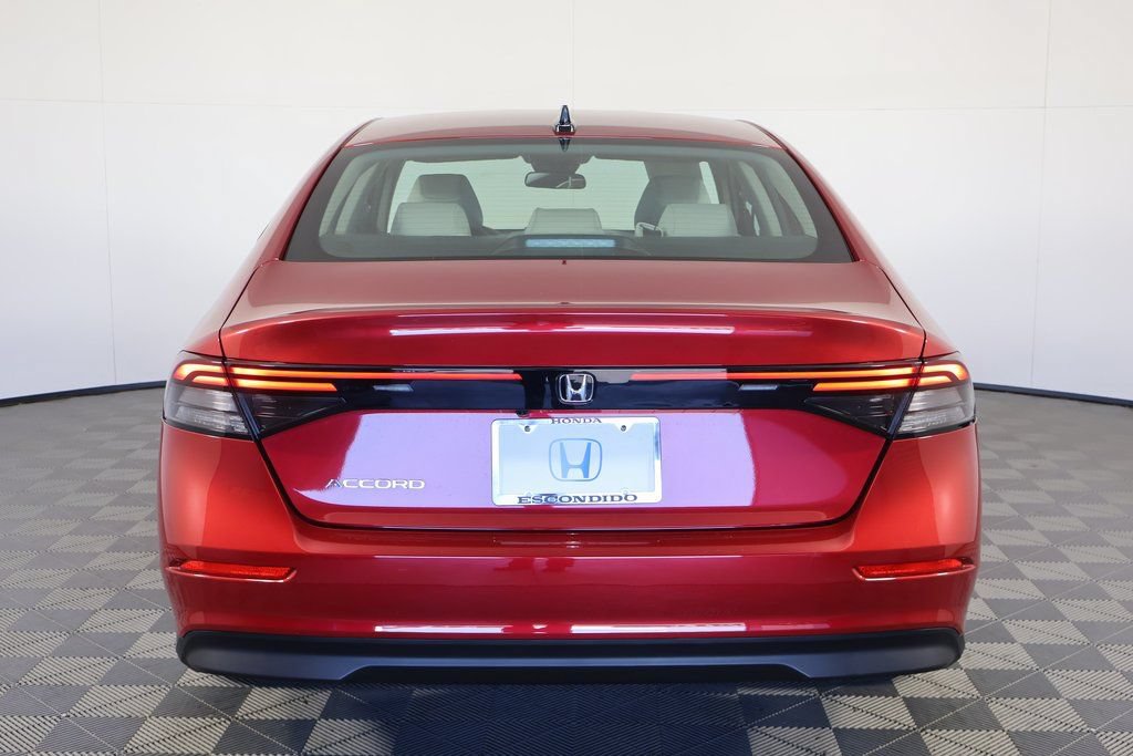 Used 2025 Honda Accord SE image 5
