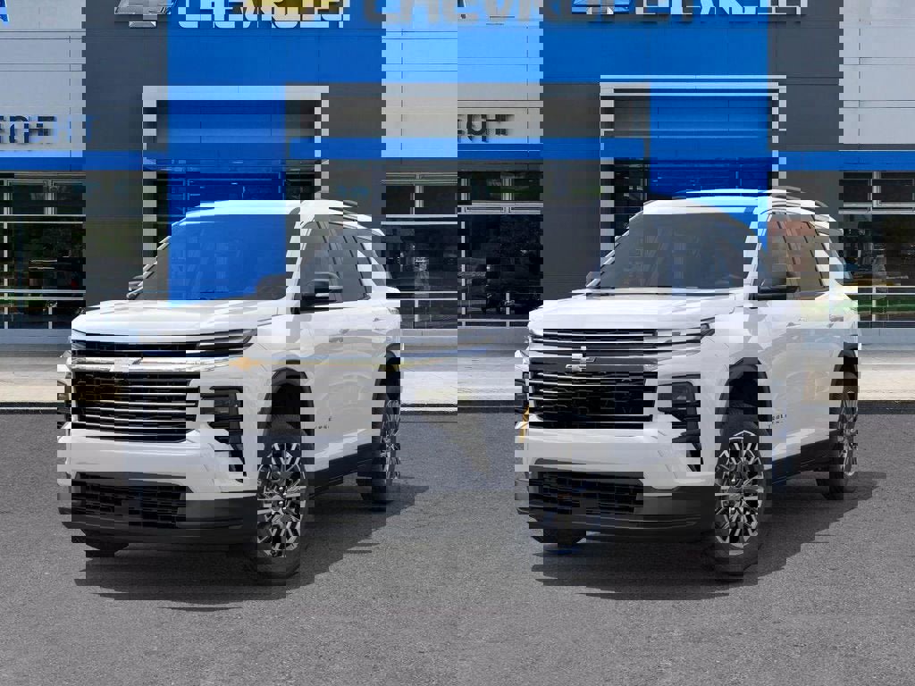 New 2026 Chevrolet Traverse LT w/ LPO, Floor Liner Package image 6