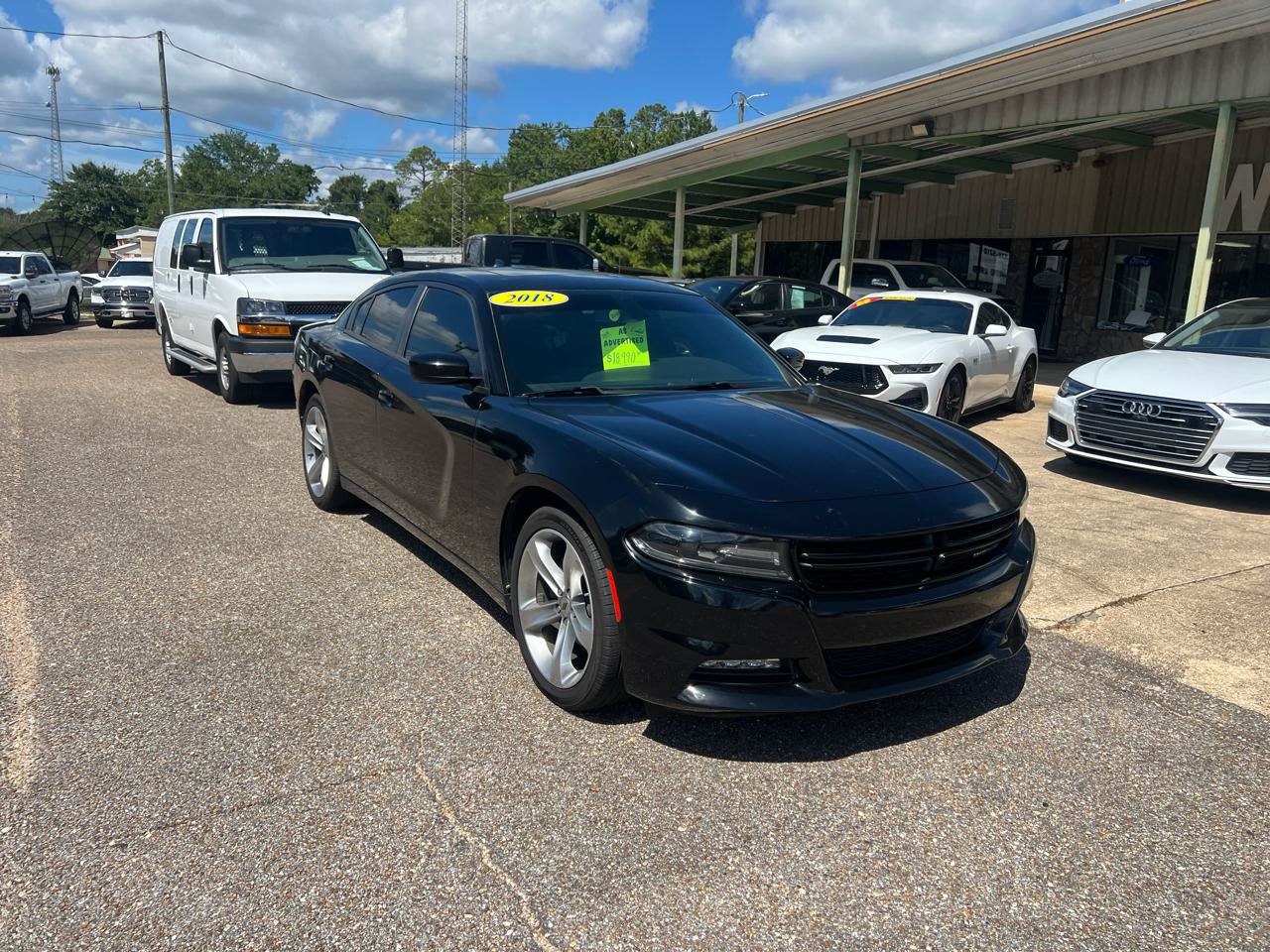 Used 2018 Dodge Charger SXT Plus w/ Quick Order Package 29J RWD image 4