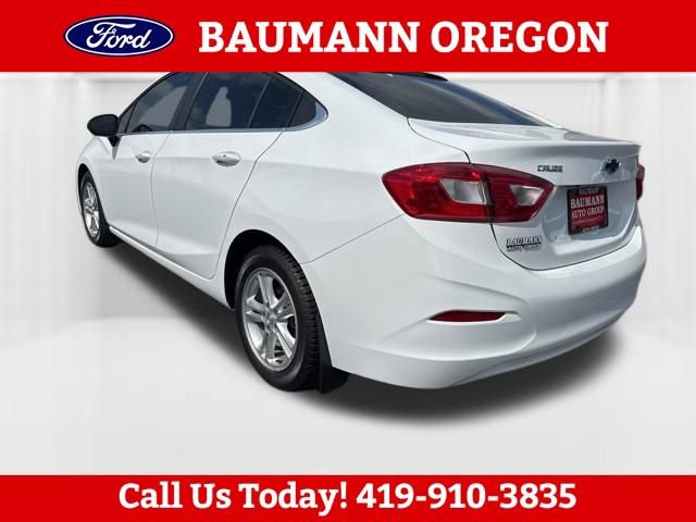 Used 2018 Chevrolet Cruze LT w/ Convenience Package FWD image 5