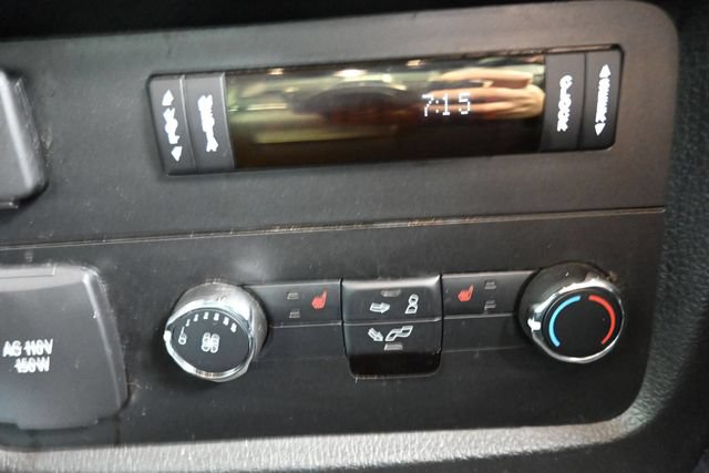 Used 2015 Lincoln Navigator 2WD image 10
