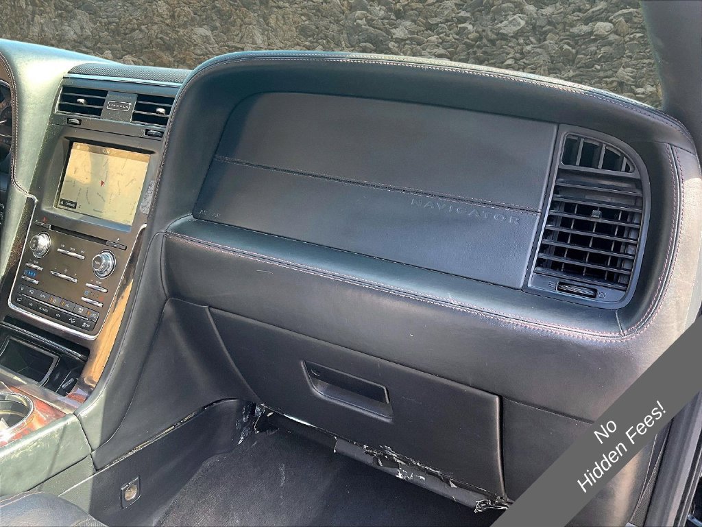 Used 2016 Lincoln Navigator L Reserve AWD/4WD image 14