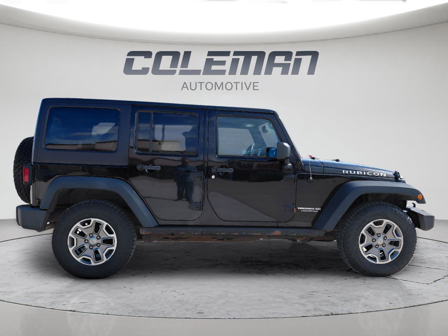 Used 2015 Jeep Wrangler Unlimited Rubicon w/ Connectivity Group image 6