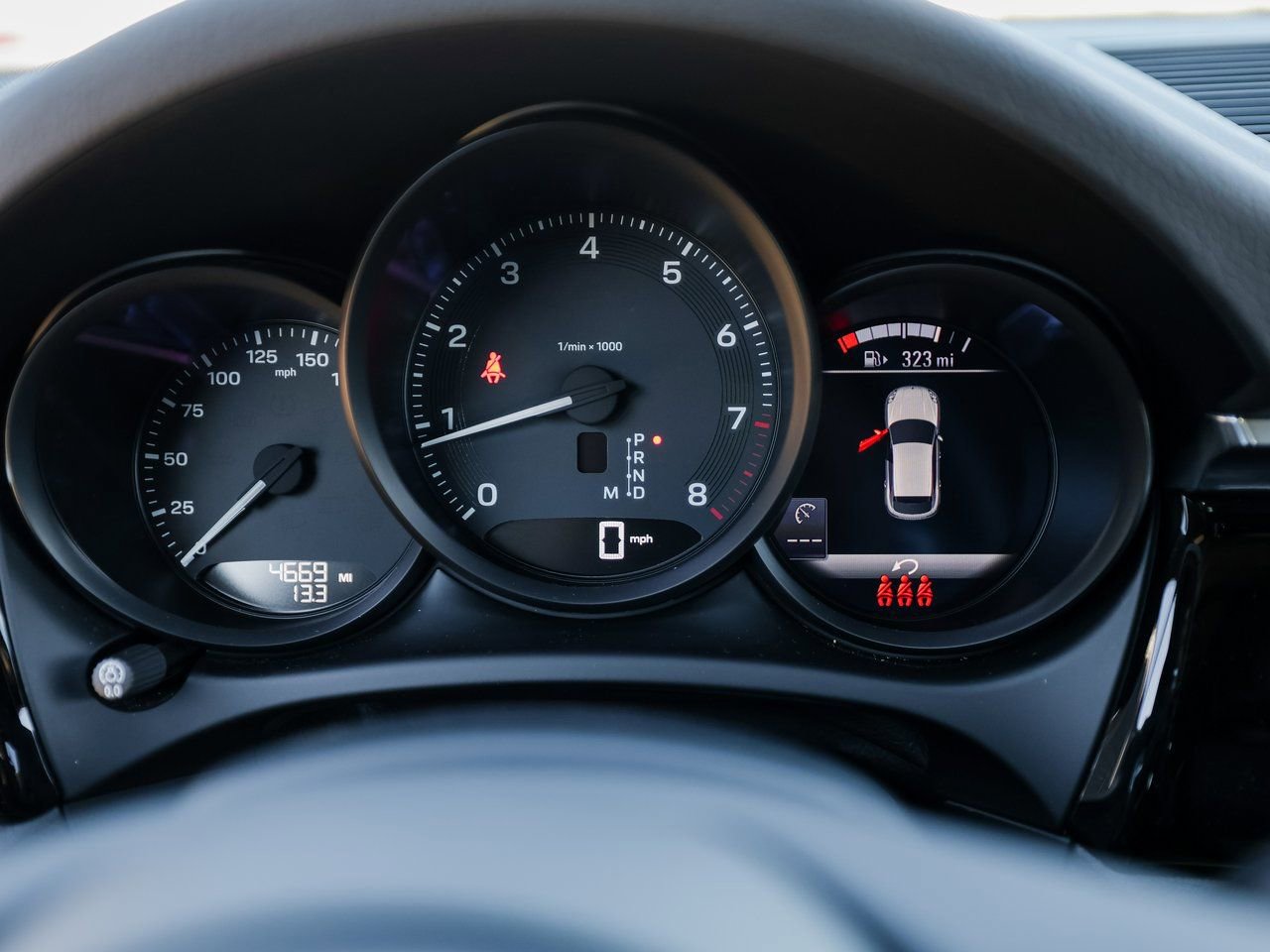 Certified 2025 Porsche Macan image 15