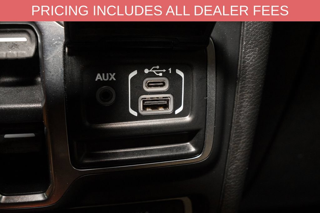 Used 2019 Jeep Wrangler Unlimited Rubicon AWD/4WD image 14
