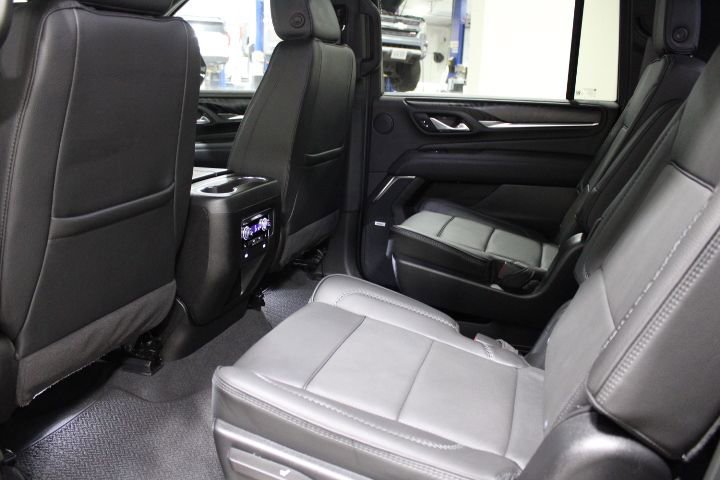 Used 2024 GMC Yukon XL Denali image 23