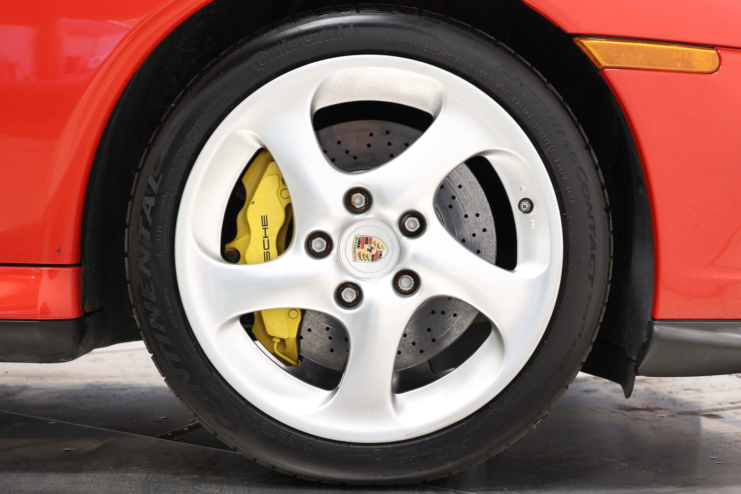 Used 2005 Porsche 911 Turbo image 94