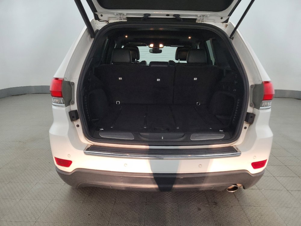 Used 2017 Jeep Grand Cherokee Limited AWD/4WD image 29