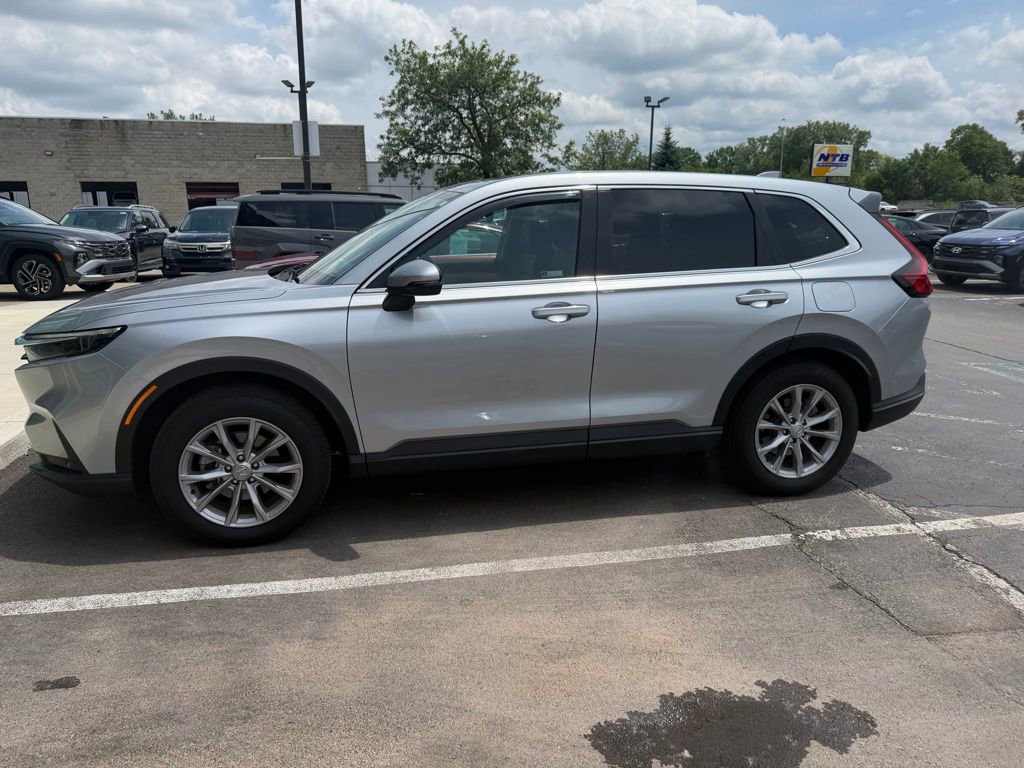 Used 2023 Honda CR-V EX-L image 1