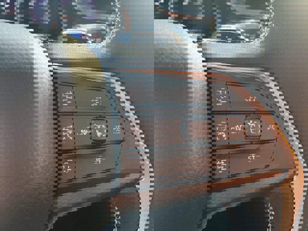 New 2025 Jeep Grand Cherokee Altitude image 25