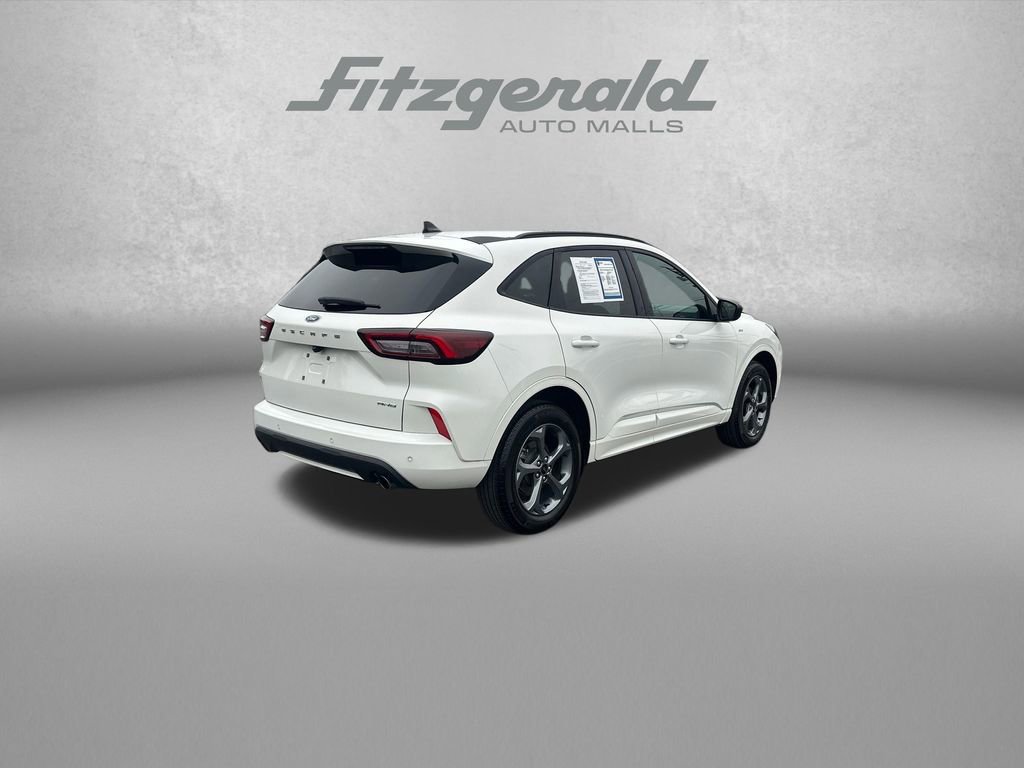 Used 2024 Ford Escape ST-Line w/ Tech Pack #1 AWD/4WD image 7