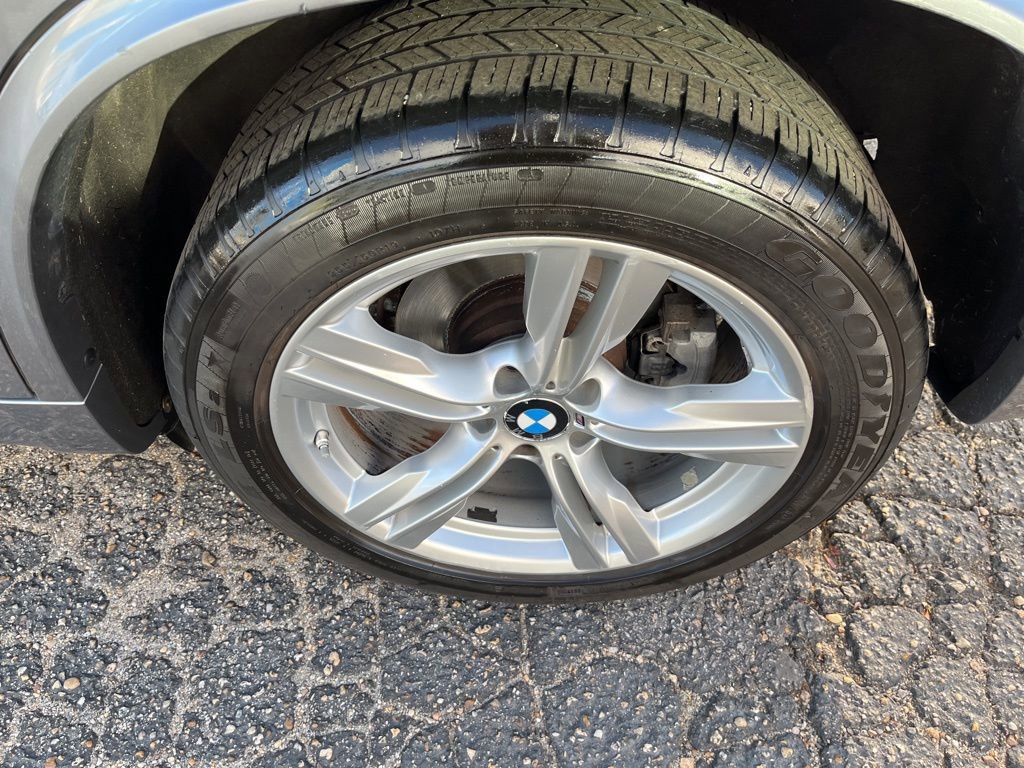 Used 2015 BMW X5 xDrive35d image 9