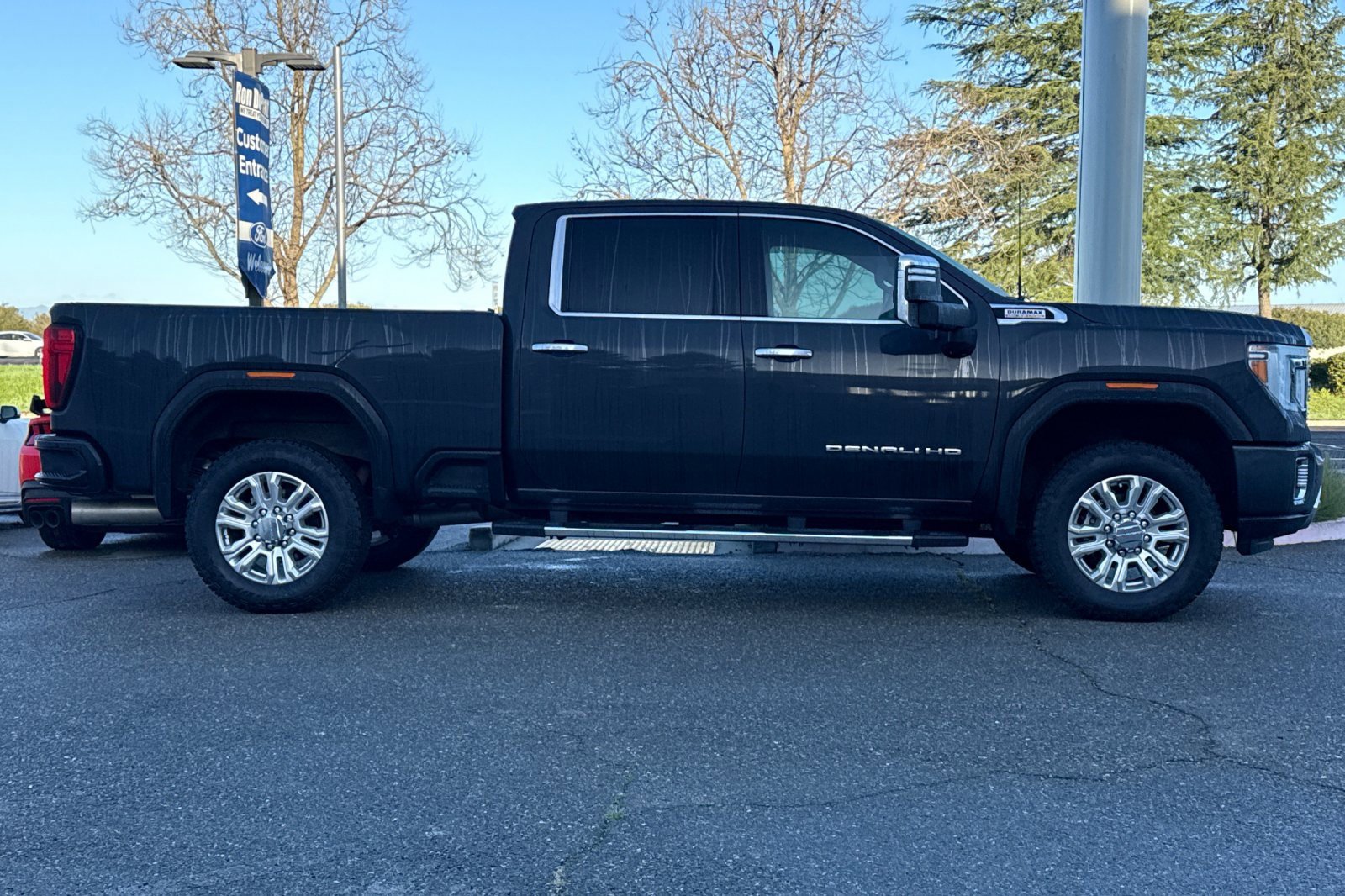 Used 2020 GMC Sierra 2500 Denali w/ Denali Ultimate Package image 3