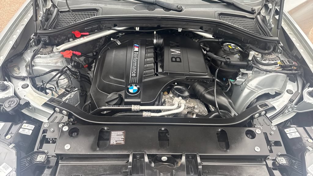 Used 2018 BMW X4 M40i AWD/4WD image 14